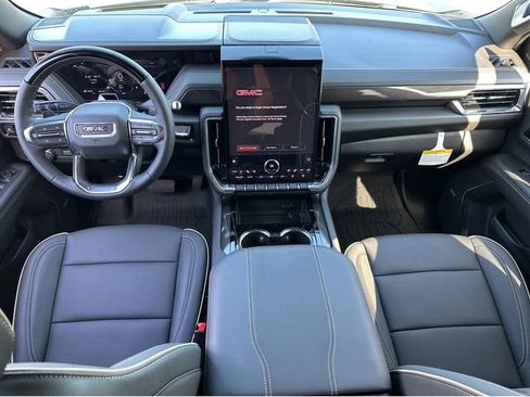 New 2026 GMC Yukon XL Elevation image 7