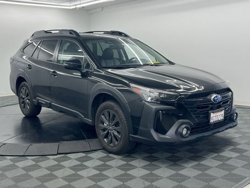 Used 2023 Subaru Outback Onyx Edition image 2