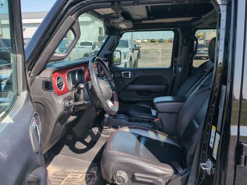 Used 2018 Jeep Wrangler Unlimited Rubicon AWD/4WD image 4