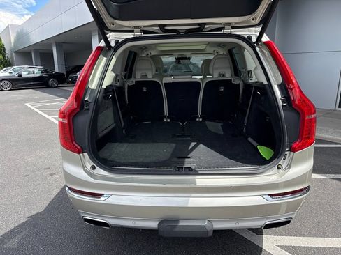 Used 2018 Volvo XC90 T6 Inscription w/ Convenience Package AWD/4WD image 4