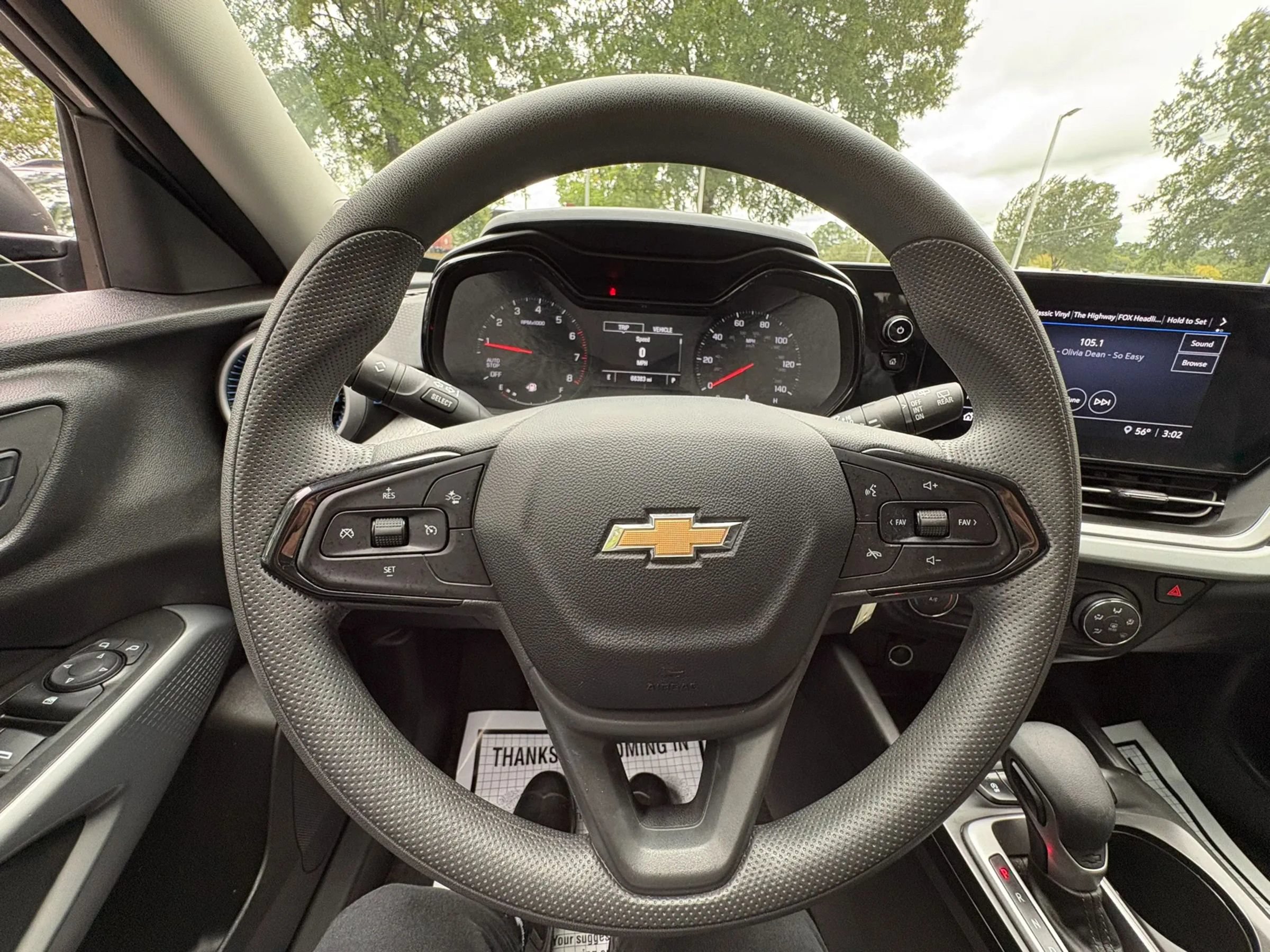 Used 2025 Chevrolet Trax LS w/ Driver Confidence Package FWD image 32