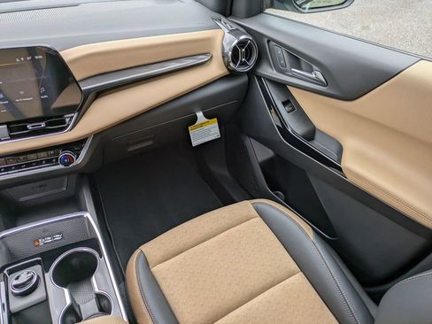 New 2026 Chevrolet Equinox ACTIV w/ Convenience Package III image 18