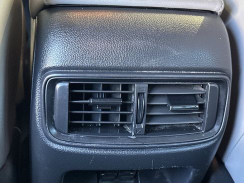 Used 2019 Honda CR-V EX-L image 16