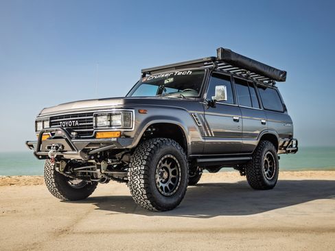 Used 1990 Toyota Land Cruiser AWD/4WD image 2