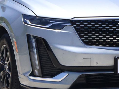 Used 2024 Cadillac XT6 Luxury FWD image 9