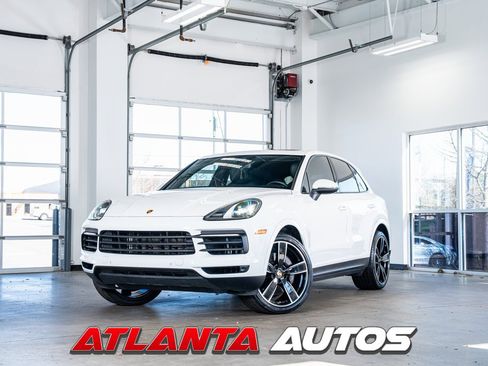 Used 2023 Porsche Cayenne Platinum Edition image 1