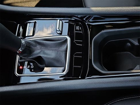 New 2026 Jeep Compass Latitude image 24