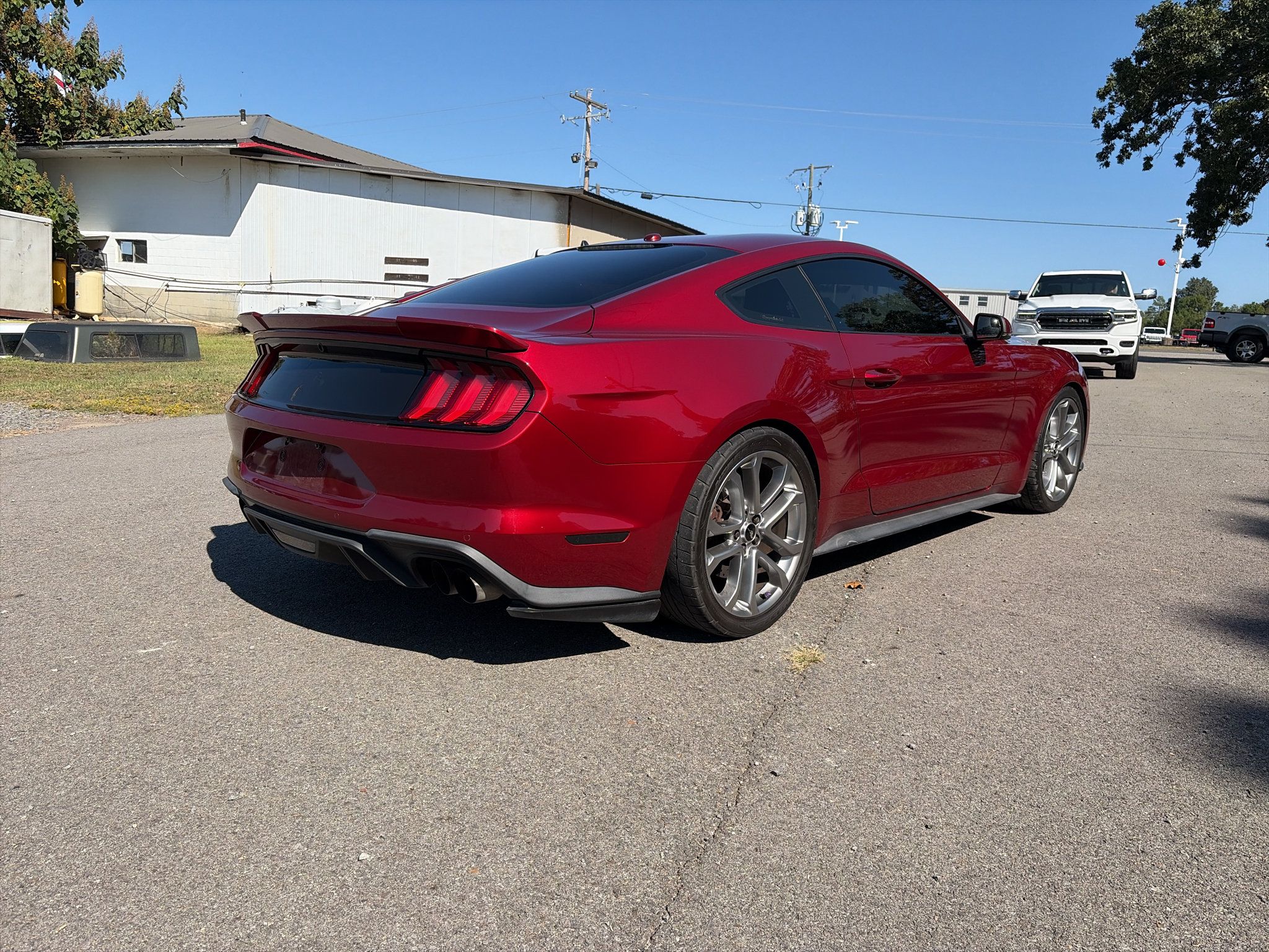 Used 2019 Ford Mustang GT Premium RWD image 3