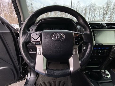 Used 2024 Toyota 4Runner Limited image 29