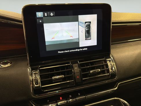 Used 2020 Lincoln Navigator L Reserve RWD image 16