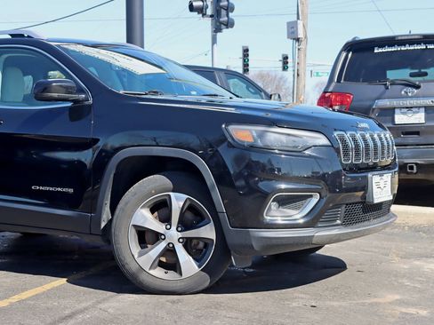 Used 2019 Jeep Cherokee Limited AWD/4WD image 4