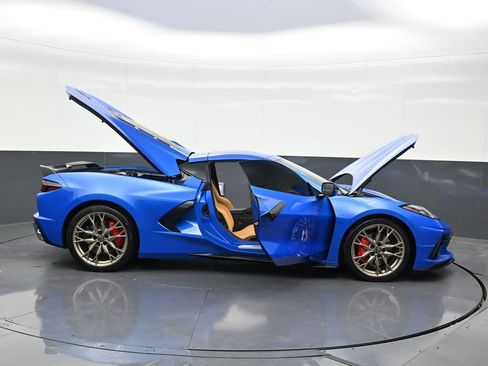 Used 2024 Chevrolet Corvette Stingray Preferred Cpe w/ 2LT image 33