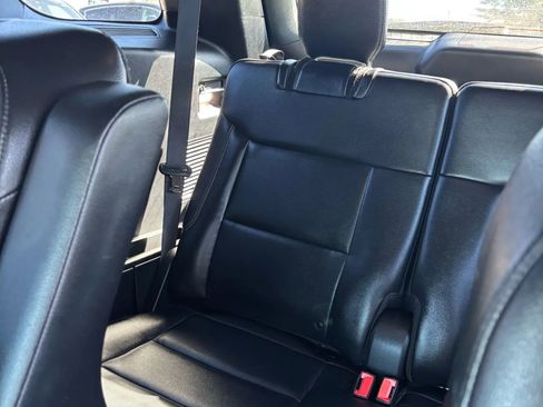 Used 2020 Ford Explorer XLT w/ Equipment Group 202A image 20