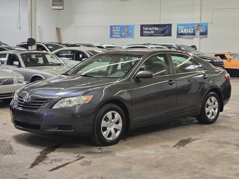 Used 2008 Toyota Camry LE image 1