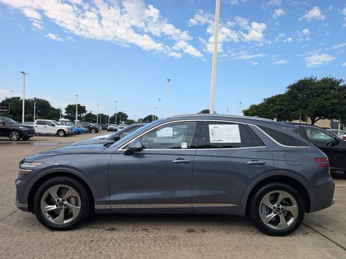 Used 2026 Genesis GV70 2.5T AWD/4WD image 3