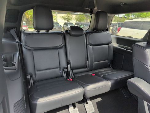 New 2026 Ford Expedition Platinum w/ Stealth Appearance Package AWD/4WD image 17