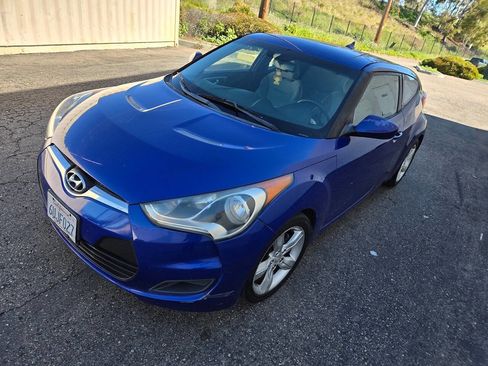 Used 2012 Hyundai Veloster image 9