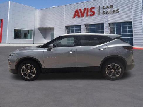 Used 2025 Chevrolet Blazer LT AWD/4WD image 10