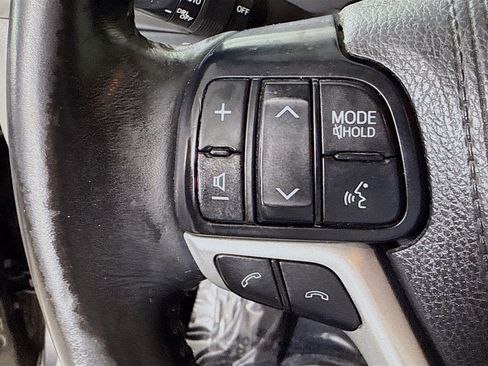 Used 2018 Toyota Highlander XLE image 14