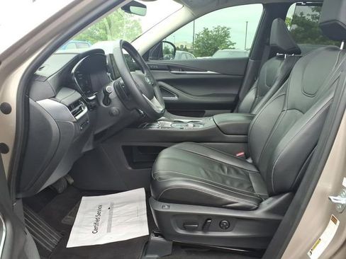 Used 2023 INFINITI QX60 Sensory w/ Cargo Package AWD/4WD image 18