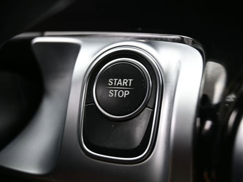 Used 2023 Mercedes-Benz EQB 300 4MATIC image 24