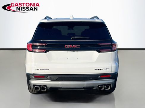 Used 2025 GMC Acadia Elevation image 7