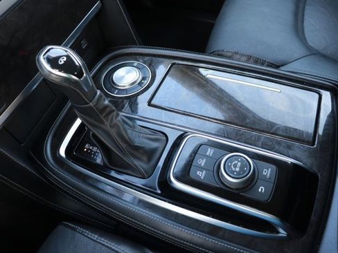 Used 2022 INFINITI QX80 Luxe image 17