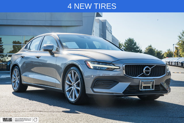 Used 2019 Volvo S60 T5 Momentum w/ Premium Package FWD image 1