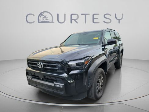 Used 2025 Toyota 4Runner SR5 AWD/4WD image 2