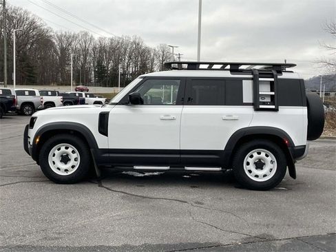 Used 2023 Land Rover Defender 110 S image 2