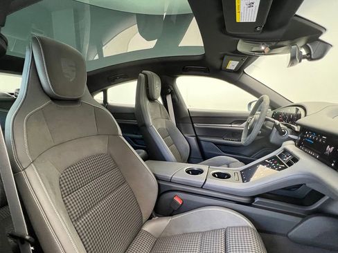 Certified 2025 Porsche Taycan RWD image 18