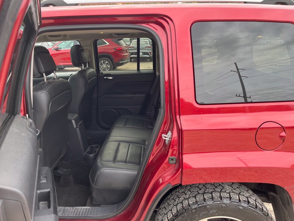 Used 2017 Jeep Patriot High Altitude AWD/4WD image 27