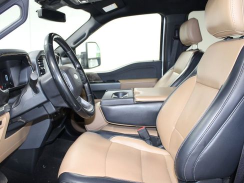 Used 2021 Ford F150 Lariat w/ Trailer Tow Package image 19