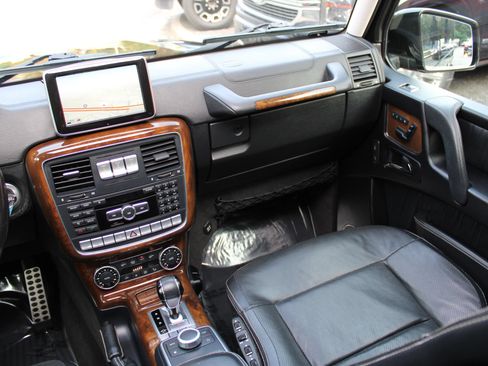 Used 2015 Mercedes-Benz G 550 image 15