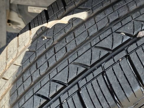 Used 2018 Dodge Grand Caravan SXT w/ Blacktop Package FWD image 40