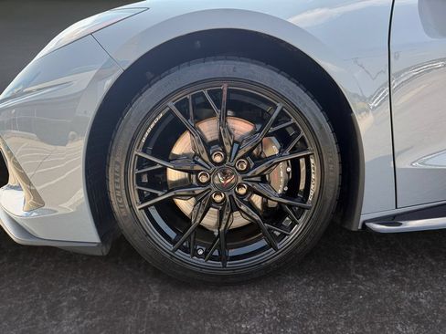 Used 2024 Chevrolet Corvette Stingray Preferred Cpe w/ Z51 Performance Package RWD image 9
