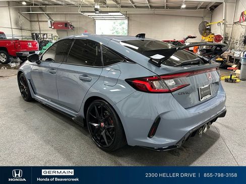Used 2024 Honda Civic Type R image 6