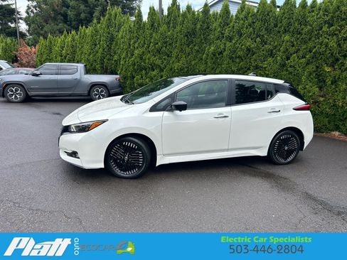 Used 2025 Nissan Leaf SV Plus FWD image 3
