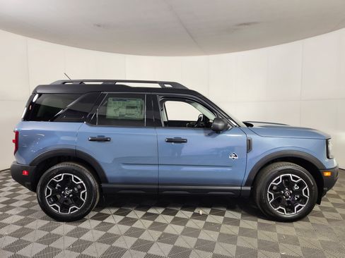 New 2026 Ford Bronco Sport Outer Banks w/ Outer Banks Tech Package+ AWD/4WD image 8