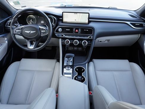 Used 2023 Genesis G70 2.0T image 18