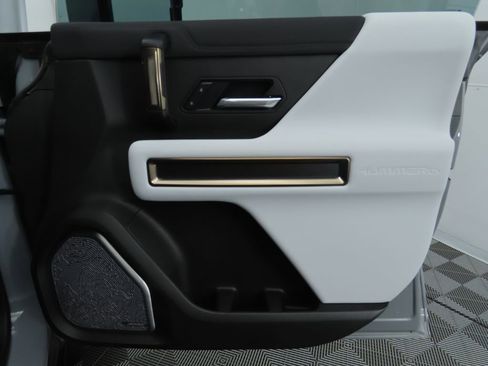 Used 2025 GMC Hummer EV 3X w/ Extreme Off-Road Package image 25