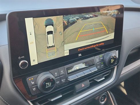 Used 2025 Toyota Grand Highlander AWD image 19