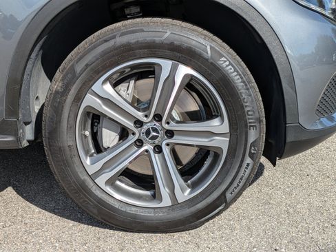 Used 2019 Mercedes-Benz GLC 300 image 11