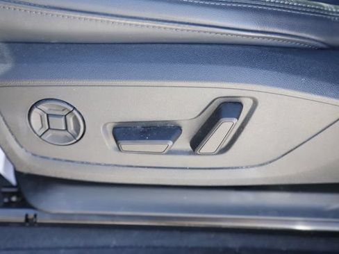 Used 2025 Audi Q3 2.0T Premium AWD/4WD image 13