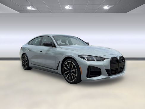 Certified 2025 BMW 440i xDrive AWD/4WD image 7