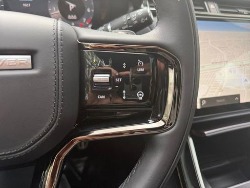 Certified 2026 Land Rover Range Rover Velar Dynamic SE AWD/4WD image 28