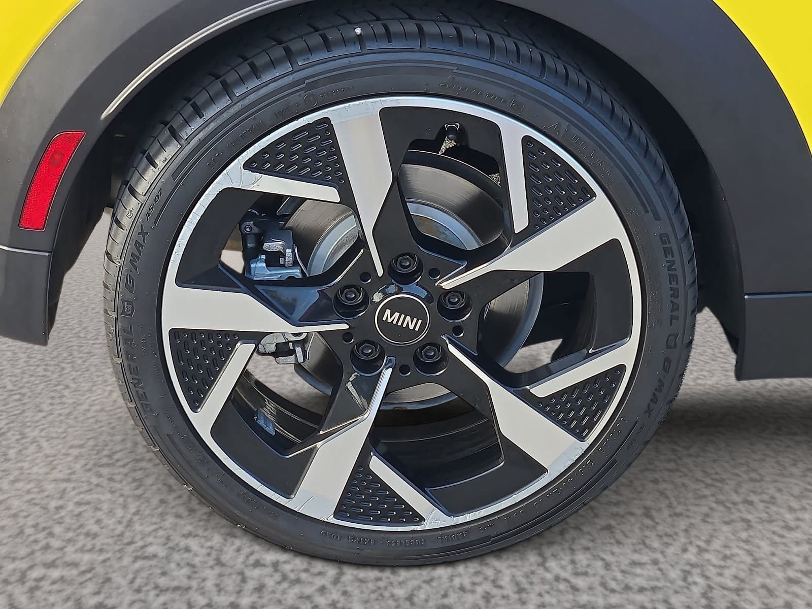 Used 2025 MINI Cooper S FWD image 8