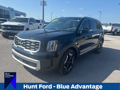 Used 2024 Kia Telluride S w/ S Sunroof Package