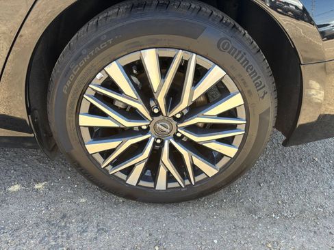 Used 2025 Nissan Altima 2.5 SV FWD image 25