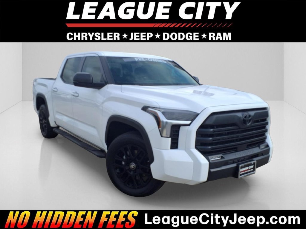 Used 2026 Toyota Tundra SR5 w/ SX Package RWD image 1